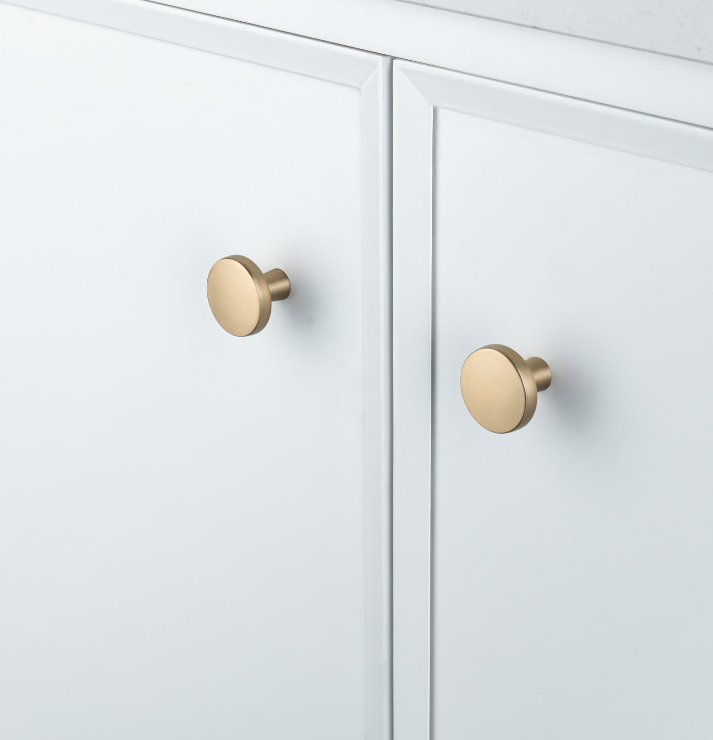 Luna 1.26 in. (32 mm) Modern Round Cabinet Knurled Knob (10-Pack)