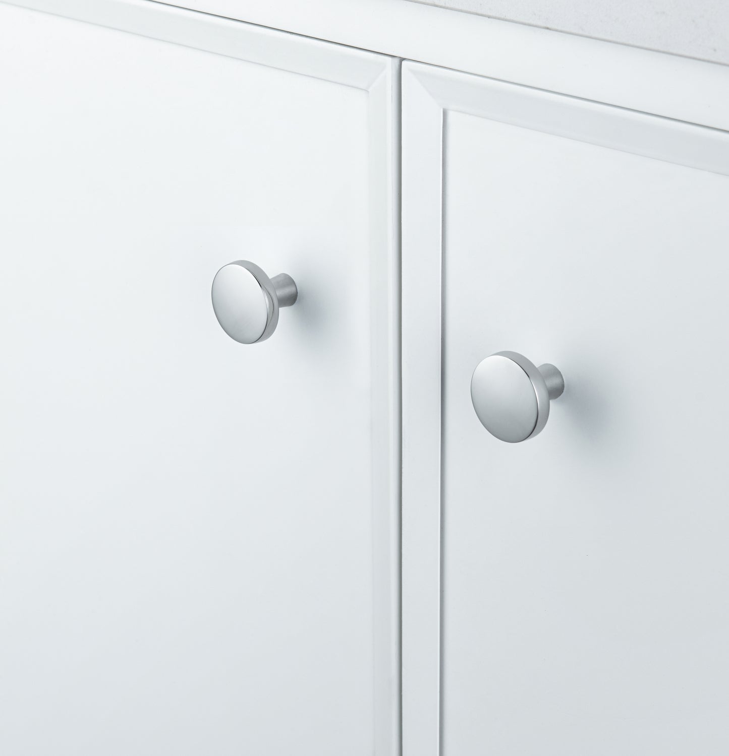 Luna 1.26 in. (32 mm) Modern Round Cabinet Knurled Knob (10-Pack)